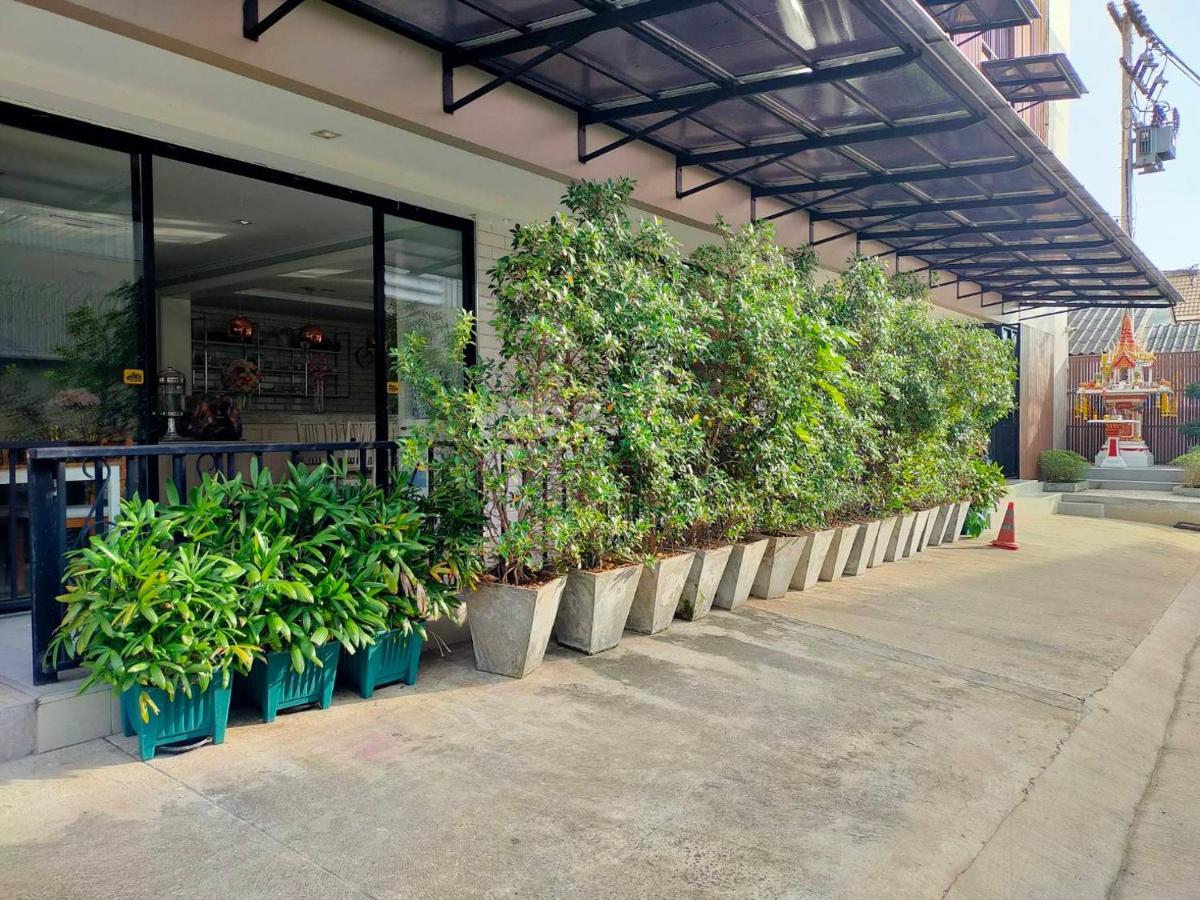 168 Studio Hotel Ubon Ratchathani Eksteriør bilde